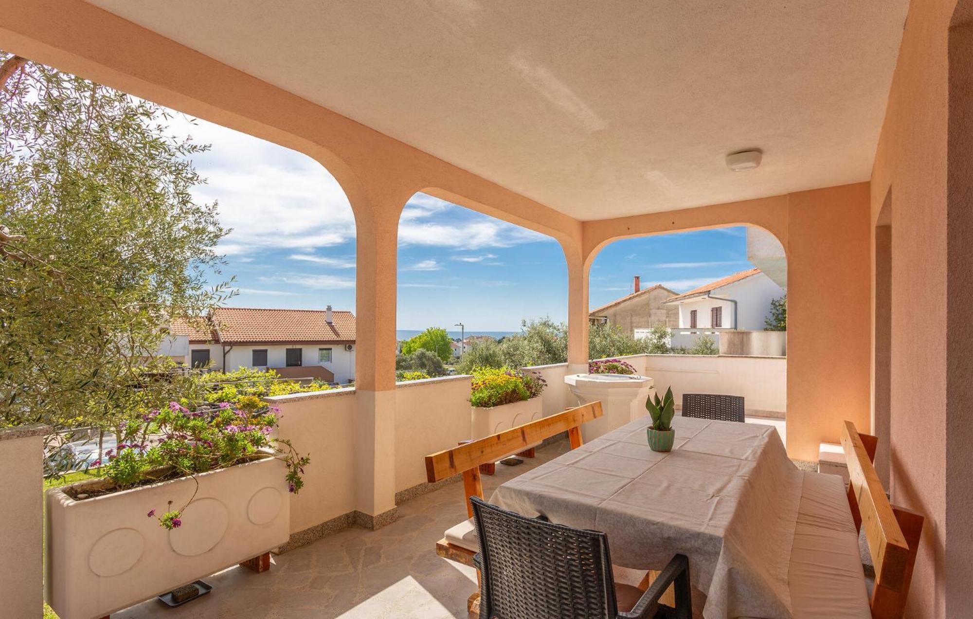 Stunning Apartment In Krk With Kitchen Krk Town Exterior foto