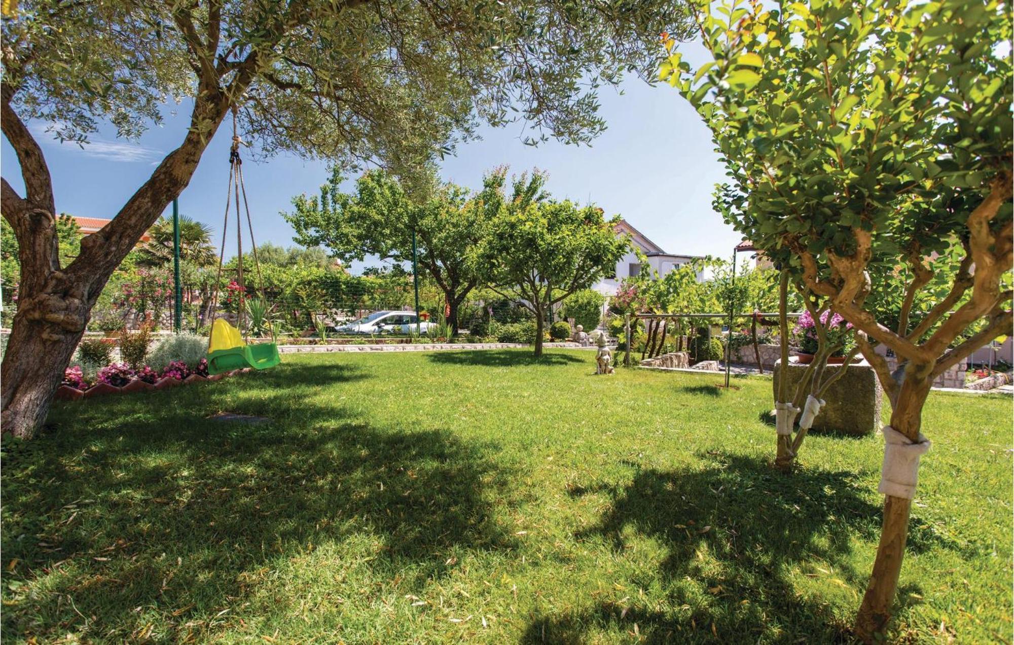 Stunning Apartment In Krk With Kitchen Krk Town Exterior foto